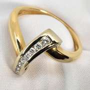 Sparkly Tapered Row of Diamonds Ring