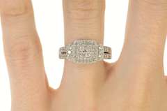 10K White Gold 0.61 Ctw Pave Diamond Halo Engagement Ring