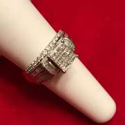 Ladies 14k white gold diamond ring