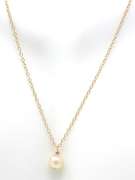 Simple Pearl Pendant on Chain
