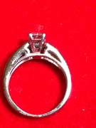 18K WHITE GOLD LADIES PRINCESS CUT DIAMOND SOLITAIRE RING