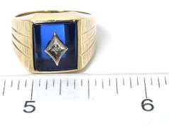Bold Spinel & Diamond Ring in Yellow Gold