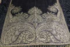 A Very Unique Design Lady's Scarf