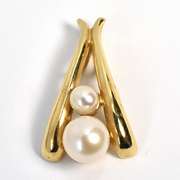 Practical Double Pearl Pendant