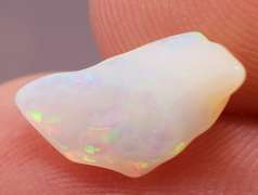 Snow white 1.93ct uncut Opal