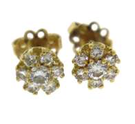 Sparkling 18kt Diamond Stud Earrings