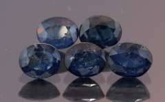 Heated only! 4.35ct Royal blue Sapphire set