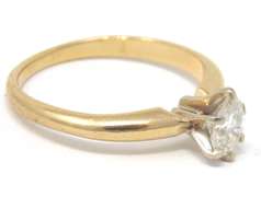 Fantastic Solitaire Pear Diamond Ring