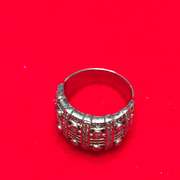 LADIES 14KT WHITE GOLD DIAMOND RING / BAND