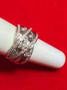 LADIES OVERLAP DIAMOND BURST RING. 14K WHITE GOLD