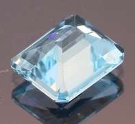 Gorgeous 6.61ct 10x12mm emerald cut Topaz