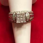 Ladies 14k white gold diamond ring