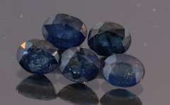 Heated only! 4.35ct Royal blue Sapphire set