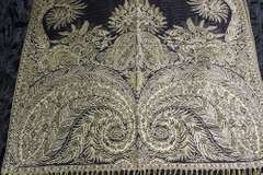 A Very Unique Design Lady's Scarf