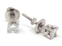 Elegant 14kt WG Round Cut Diamond Stud Earrings