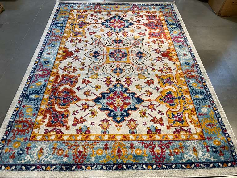 BEAUTFIUL VINTAGE DESIGN RUG 6x8