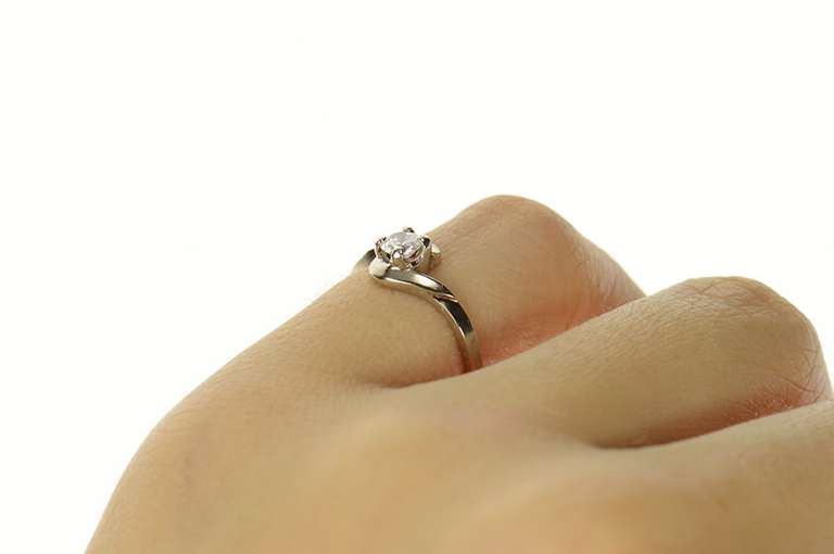 10K White Gold 0.22 Ct Diamond Solitaire Bypass Engagement Ring