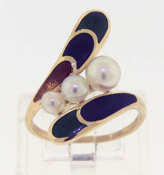 Glowing Yellow Gold Mikimoto Pearl and Enamel Bypass Ring
