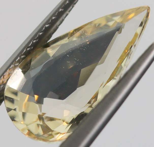 Amazing 4.42ct 15mm platinum blonde Beryl