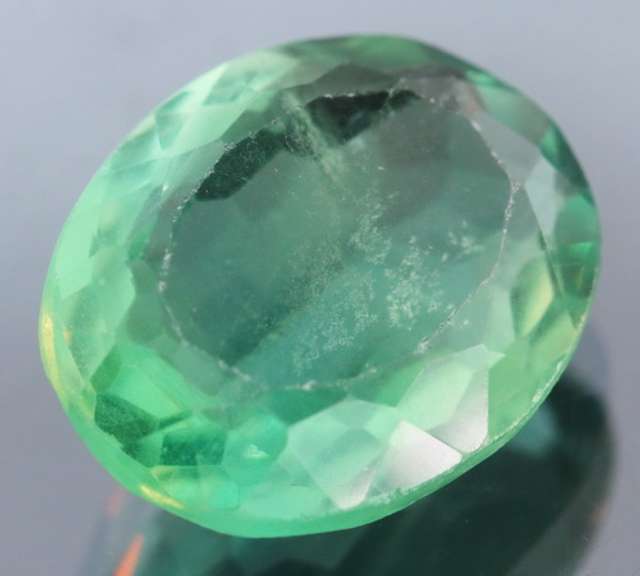 Amazing 12.62ct oval cut Flourite