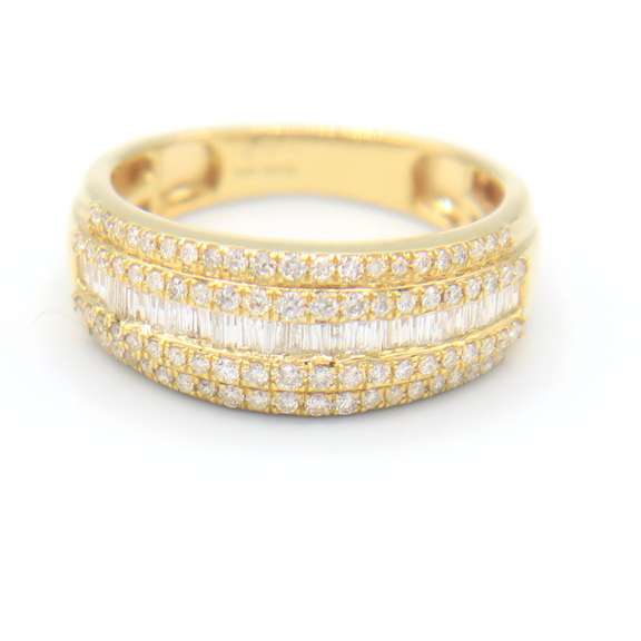 Charming Yellow Gold Diamond Band