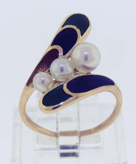 Glowing Yellow Gold Mikimoto Pearl and Enamel Bypass Ring