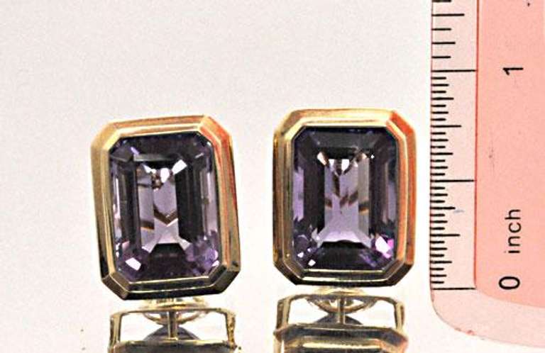 14 KT YELLOW GOLD AMETHYST EARRINGS.
