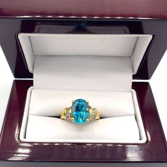 18KT Blue Zircon Ring