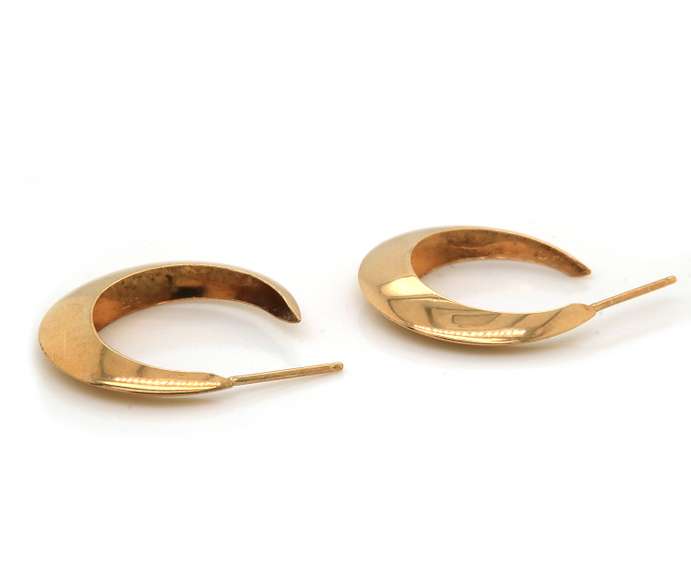 Chic 14kt YG Knife Edge Hoop Earrings