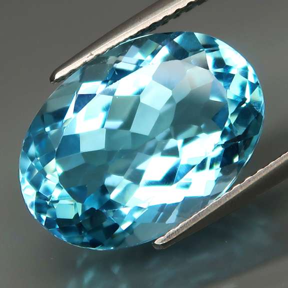 Impressive 10.80ct top Swiss blue Topaz