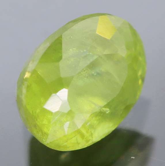 Beautiful 2.12ct color shifting Russian Sphene