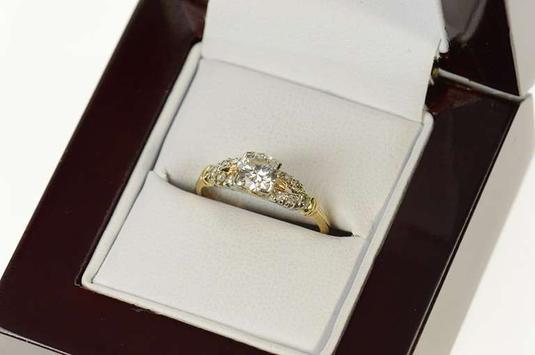 10K Yellow Gold 0.62 Ctw Classic 1940's Diamond Engagement Ring