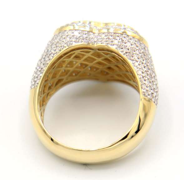 Fantastic Heart Shaped Diamond Ring