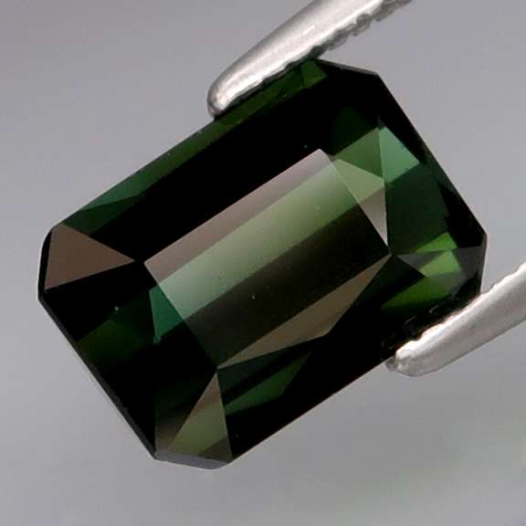 Impressive 1.69ct untreated Tourmaline
