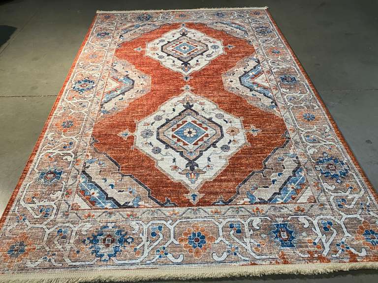 SUPERB VINTAGE REPRODUCTION DESIGN RUG 6x8