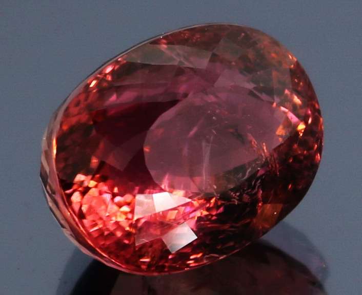 Captivating 28.69ct violet pink Rubelite Tourmaline