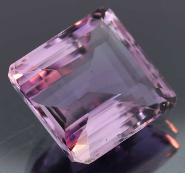 Stunning 28.99ct lilac purple Amethyst
