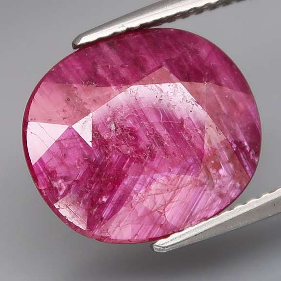 Stunning 7.72ct pinkish red unheated Ruby