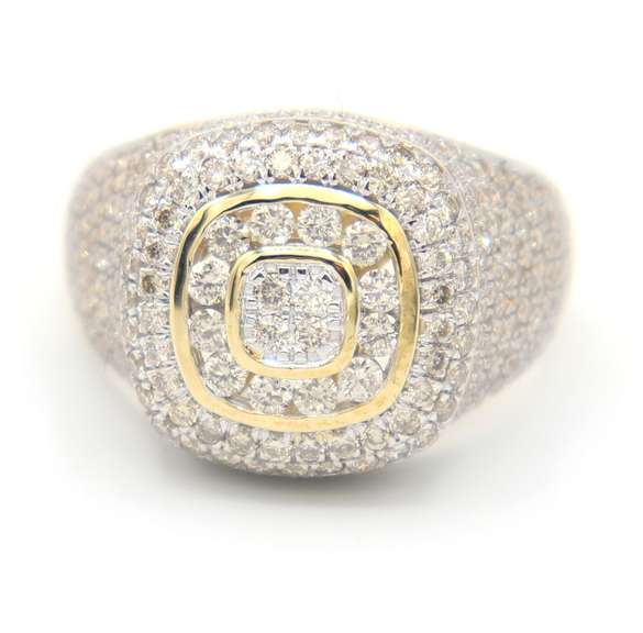 Captivating Yellow gold 2.62ctw Diamond Ring