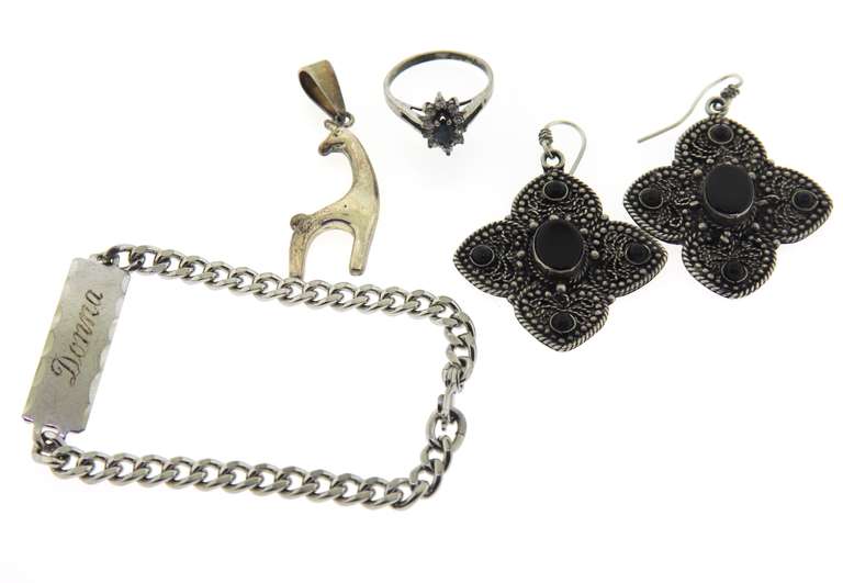 Lot of Sterling Silver Miscellaneous Jewelry