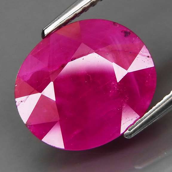 Heated only! 5ct top violet red Ruby