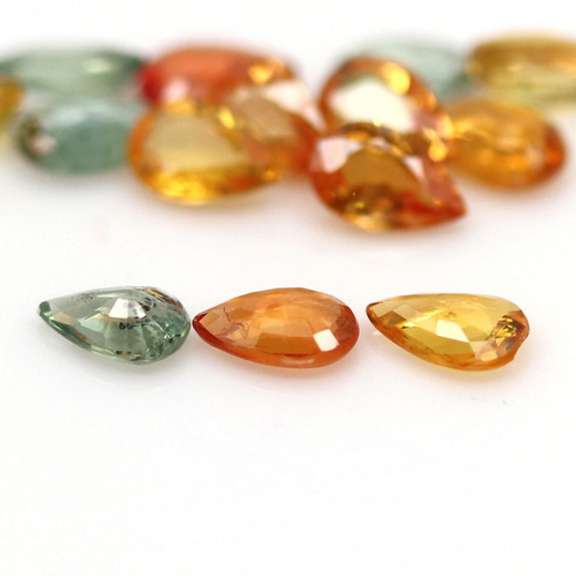Brilliant hues! Heated only! 7.92ct Sapphire set
