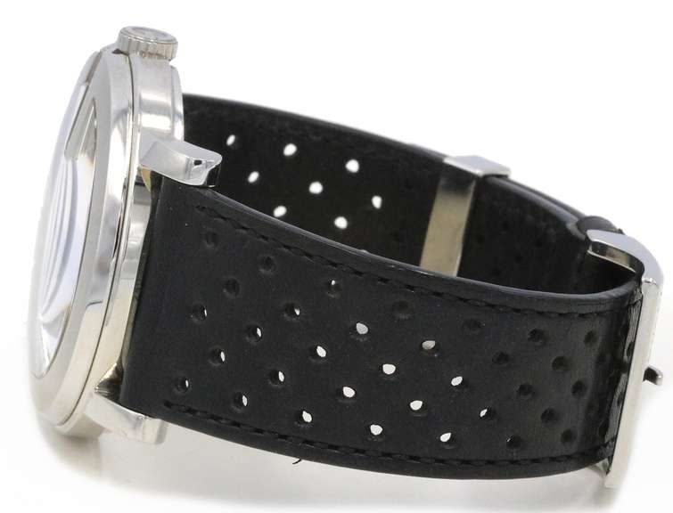 Gucci G Watch w Black Strap