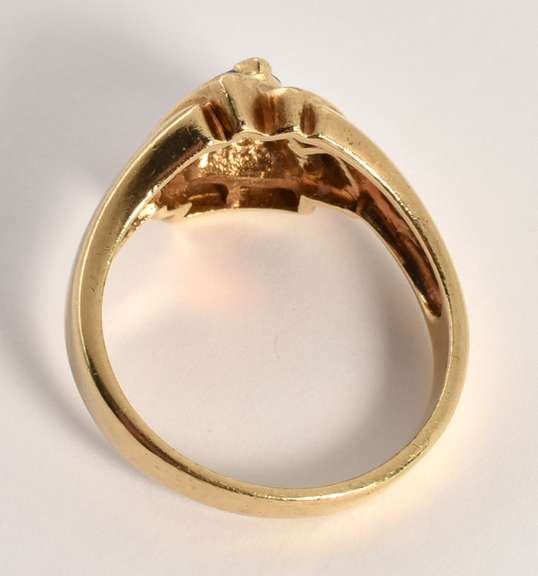 Sparkling Modern Diamond Cluster