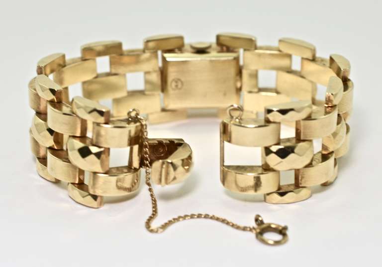 Fabulous Vintage 14K Lidded Watch