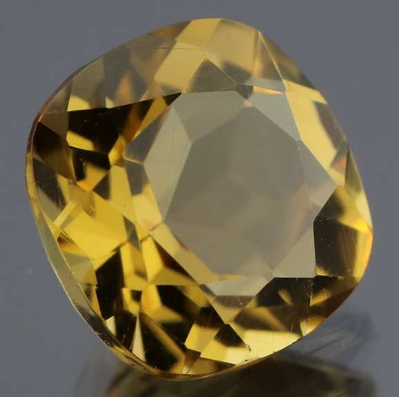 Glistening 5.28ct cushion cut honey Citrine