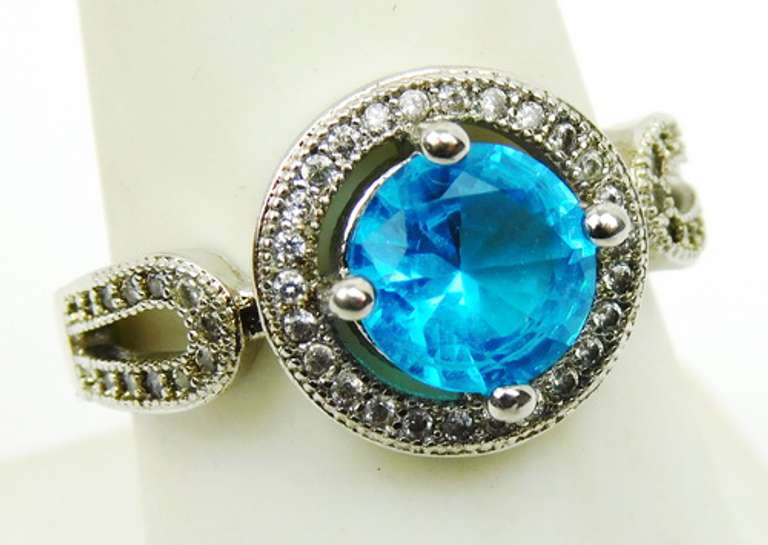 Sterling Silver Vibrant CZ Halo Ring, Size 8