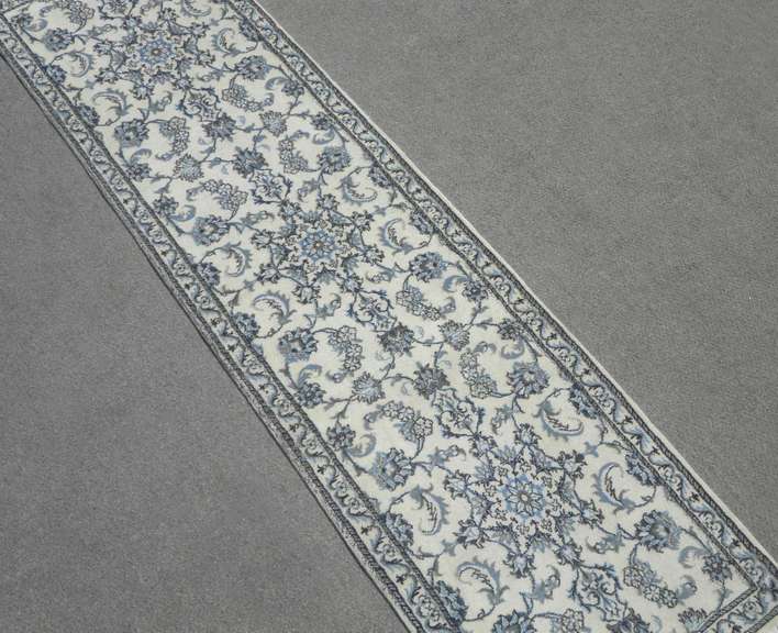 Authentic Persian Nain 9.10x2.7