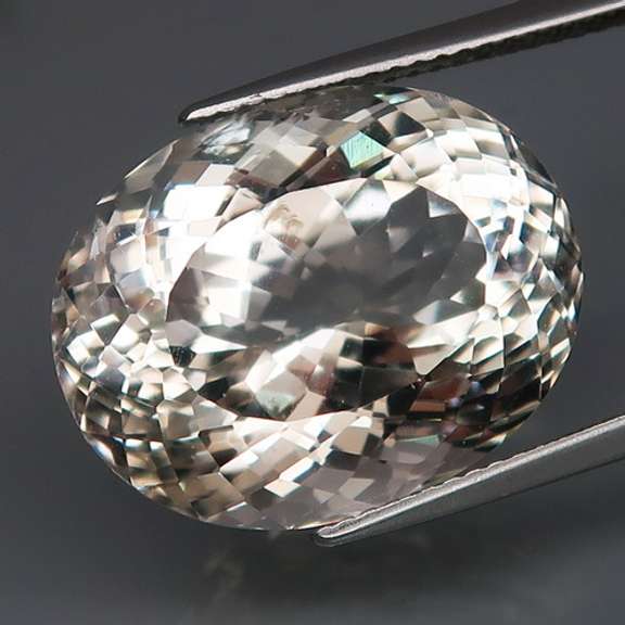 Huge 29.12ct UNTREATED diamond white Topaz