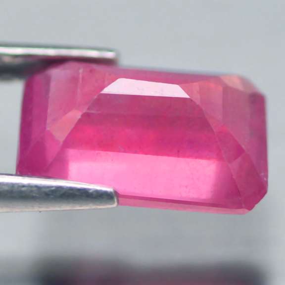 Amazing 3.65ct reddish pink emerald cut Ruby